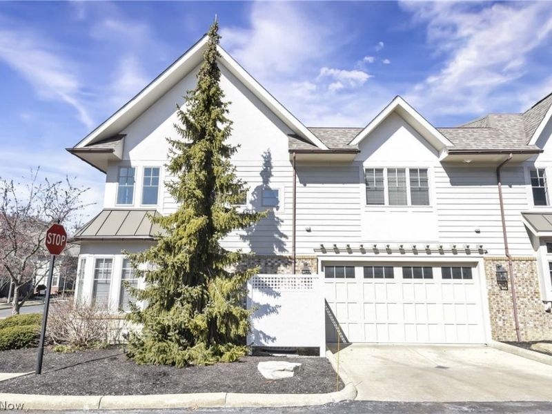 317 Halstead Lane , Westlake, OH 44145 Photo 3