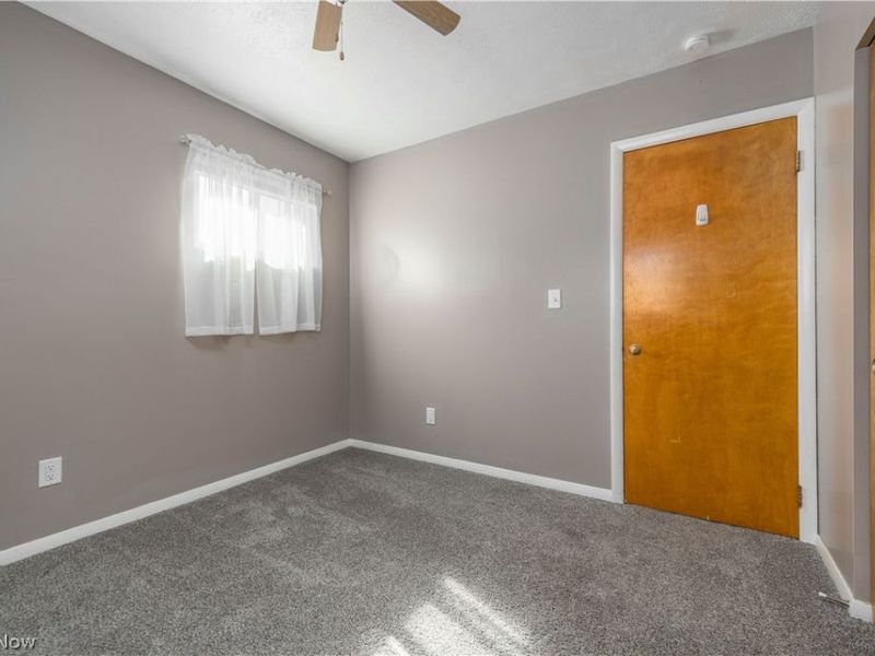 1460 Hollyview Drive , Vermilion, OH 44089 Photo 17