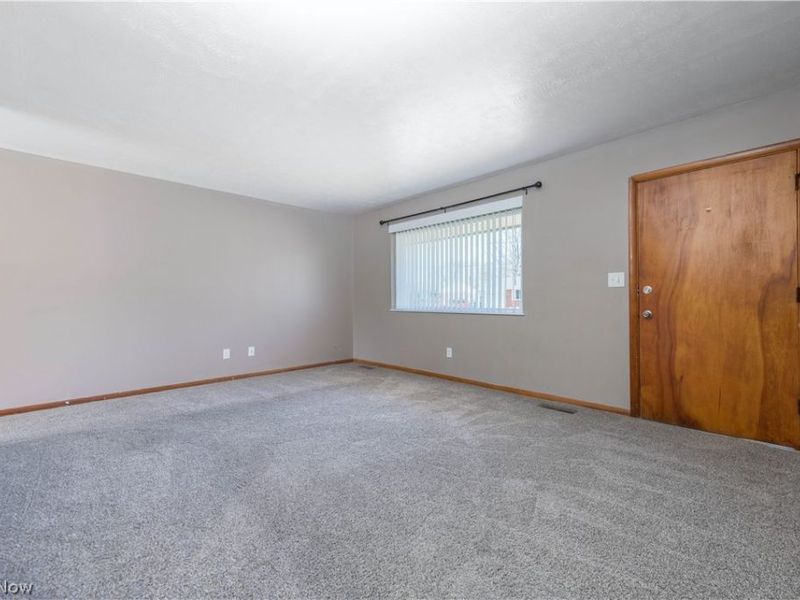 1460 Hollyview Drive , Vermilion, OH 44089 Photo 7