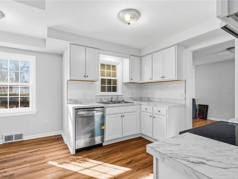 3722 Glencairn Road , Shaker Heights, OH 44122 Photo 15