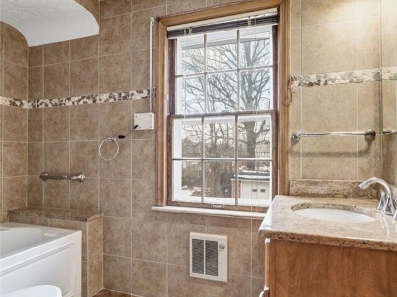 3722 Glencairn Road , Shaker Heights, OH 44122 Photo 30