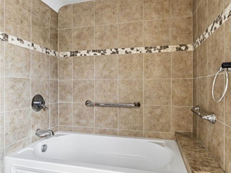 3722 Glencairn Road , Shaker Heights, OH 44122 Photo 31