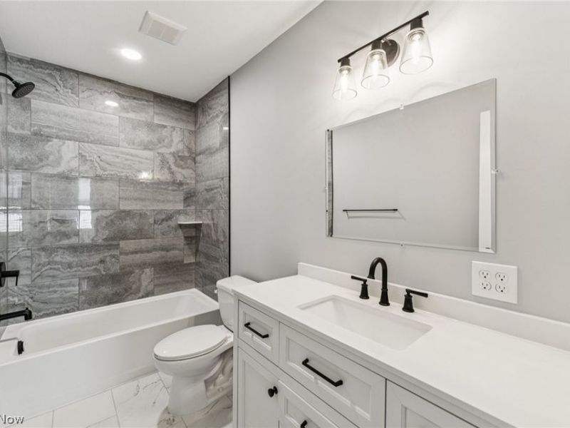 1450 W 77th Street , Cleveland, OH 44102 Photo 24