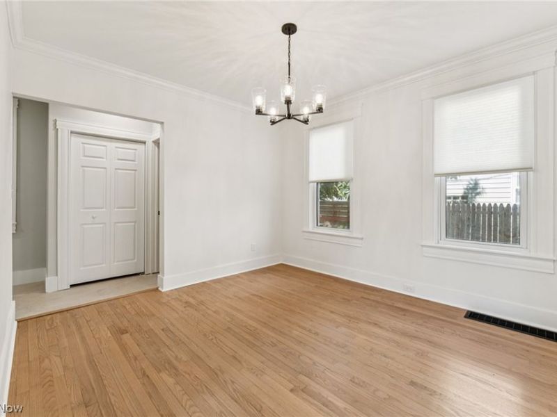 1450 W 77th Street , Cleveland, OH 44102 Photo 9