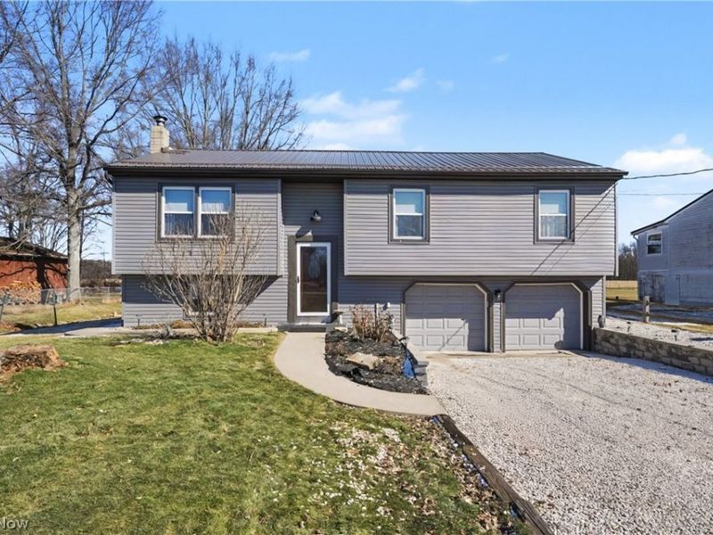 5634 N Park Avenue , Bristolville, OH 44402 Photo 1