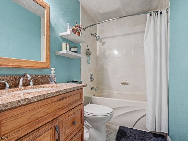 5634 N Park Avenue , Bristolville, OH 44402 Photo 12