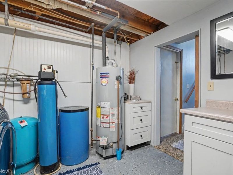 5634 N Park Avenue , Bristolville, OH 44402 Photo 14