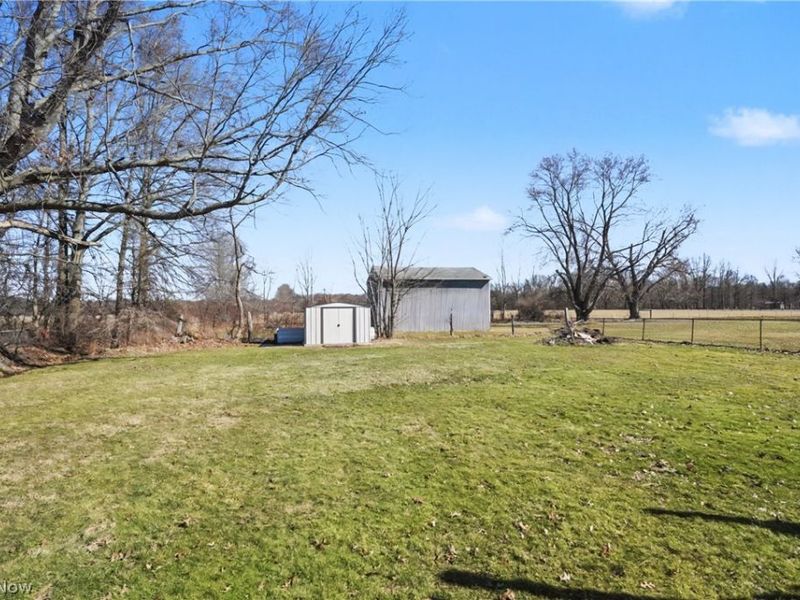 5634 N Park Avenue , Bristolville, OH 44402 Photo 19