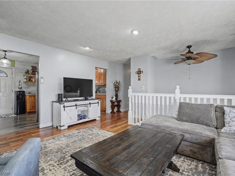 5634 N Park Avenue , Bristolville, OH 44402 Photo 6