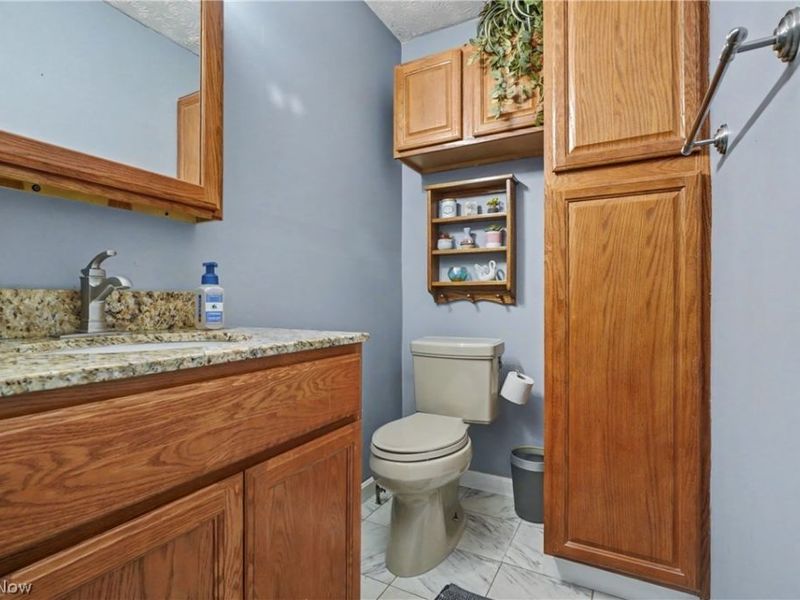 5634 N Park Avenue , Bristolville, OH 44402 Photo 8