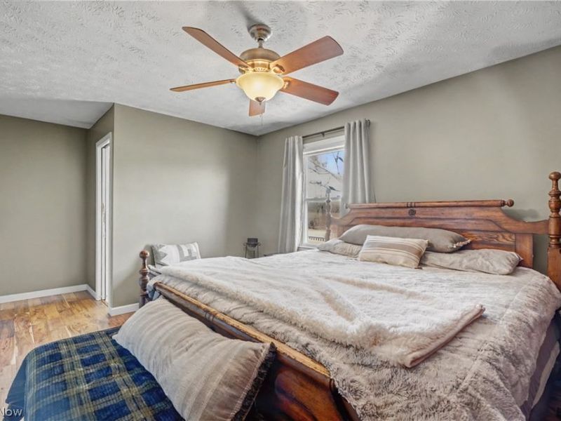 5634 N Park Avenue , Bristolville, OH 44402 Photo 9