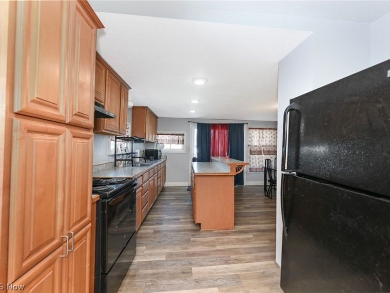 1147 Mcintosh Avenue , Akron, OH 44314 Photo 11