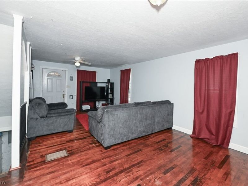 1147 Mcintosh Avenue , Akron, OH 44314 Photo 21