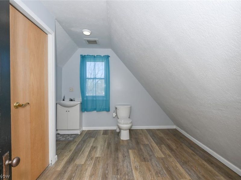 1147 Mcintosh Avenue , Akron, OH 44314 Photo 42