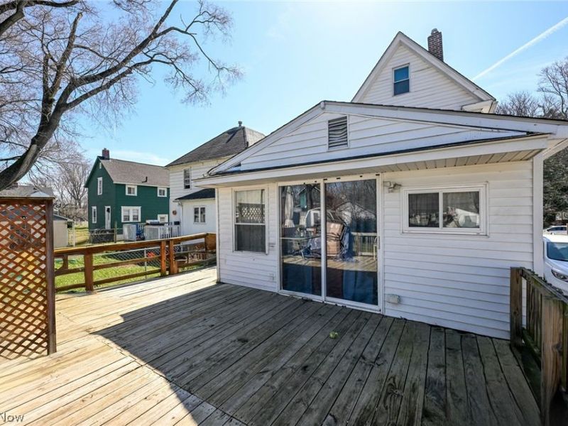 1147 Mcintosh Avenue , Akron, OH 44314 Photo 6