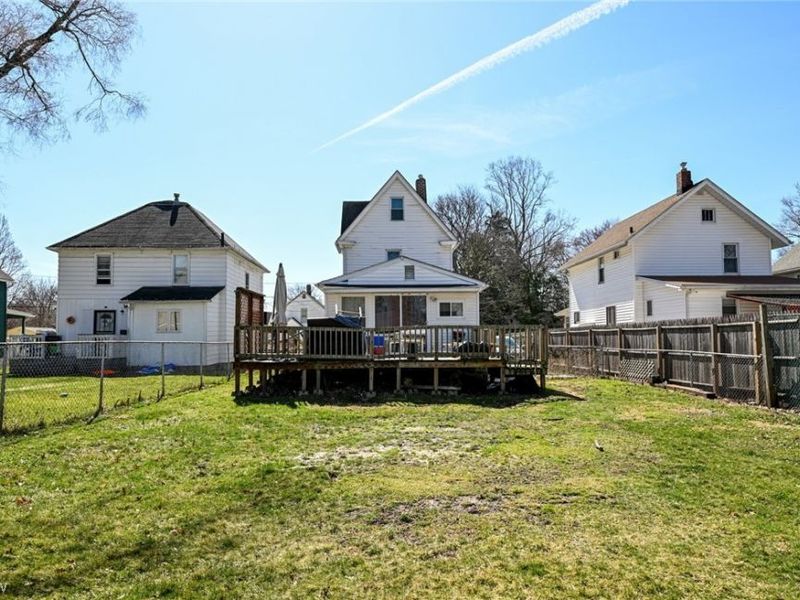 1147 Mcintosh Avenue , Akron, OH 44314 Photo 8