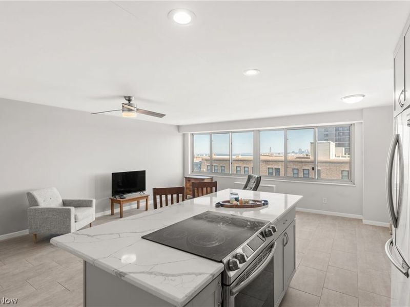 12520 Edgewater Drive , Unit 1108, Lakewood, OH 44107 Photo 10