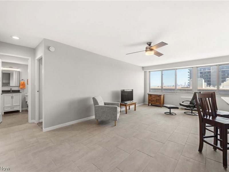 12520 Edgewater Drive , Unit 1108, Lakewood, OH 44107 Photo 21