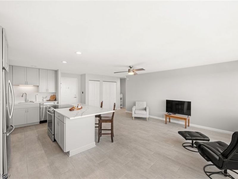 12520 Edgewater Drive , Unit 1108, Lakewood, OH 44107 Photo 22