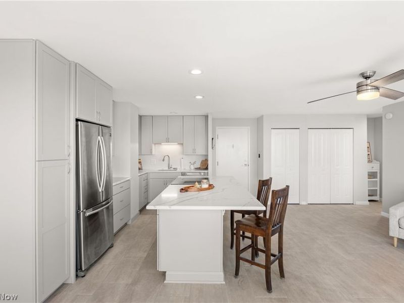 12520 Edgewater Drive , Unit 1108, Lakewood, OH 44107 Photo 6