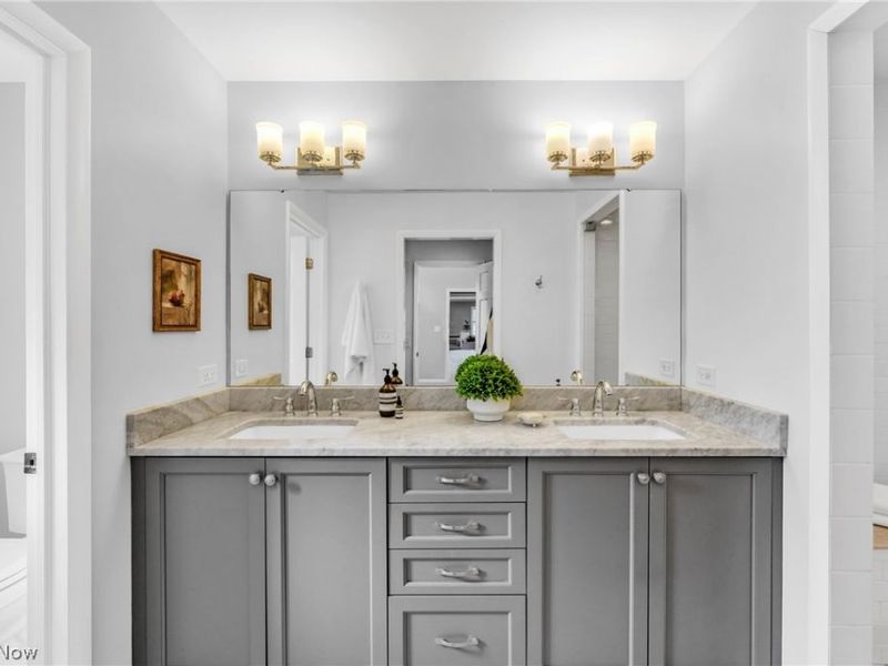 20760 Beachwood Drive , Rocky River, OH 44116 Photo 9