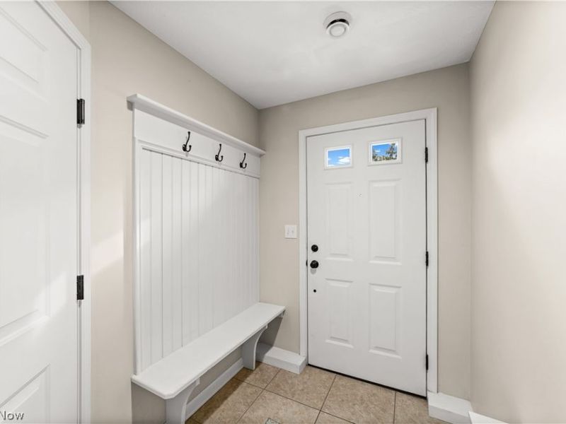 36 Grandview Drive , Rocky River, OH 44116 Photo 2