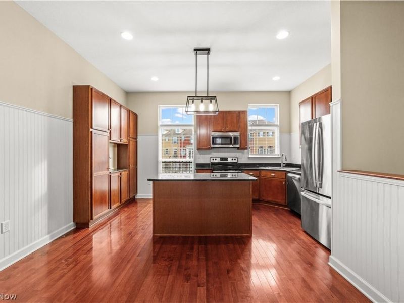 36 Grandview Drive , Rocky River, OH 44116 Photo 5