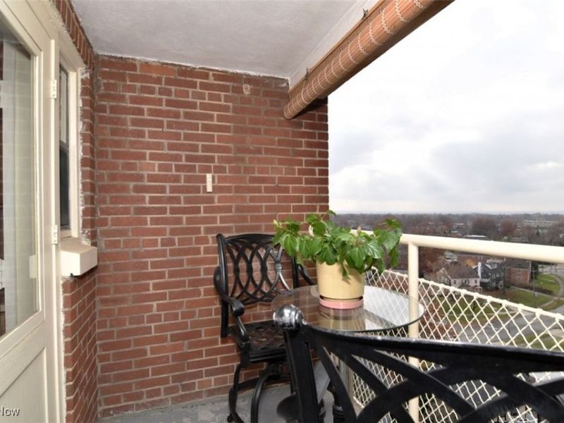 13800 Shaker Boulevard , Unit 1106, Cleveland, OH 44120 Photo 18