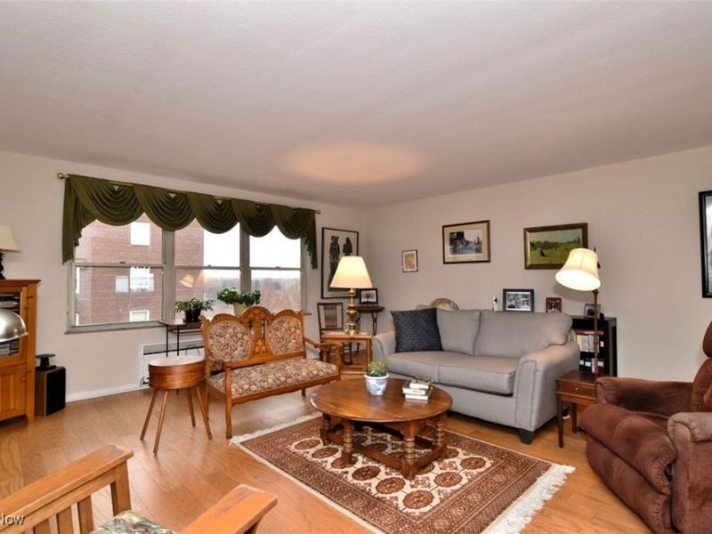 13800 Shaker Boulevard , Unit 1106, Cleveland, OH 44120 Photo 4