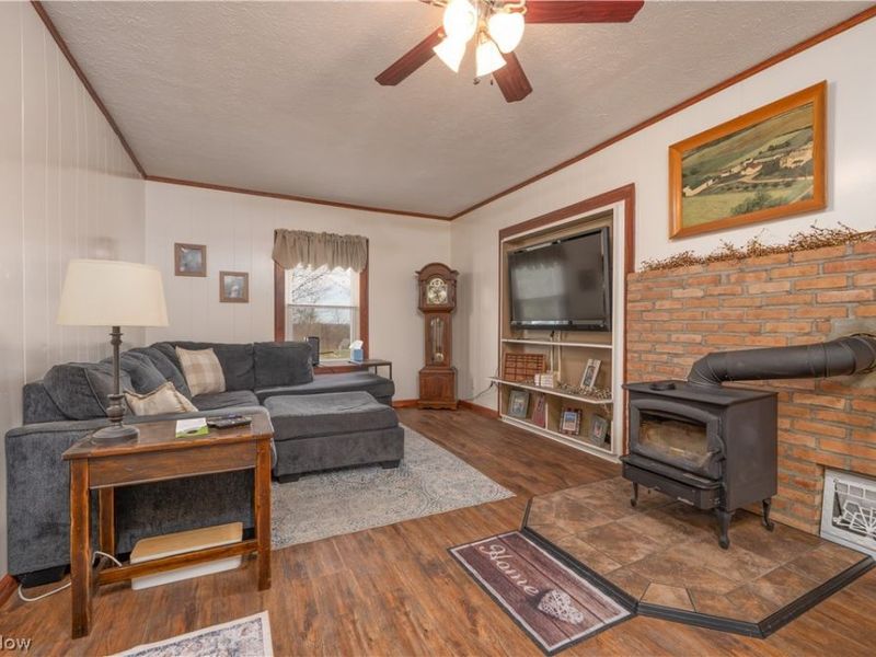 2480 State Street NW, Uniontown, OH 44685 Photo 18