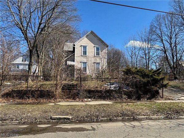 891 Grant Street , Akron, OH 44311