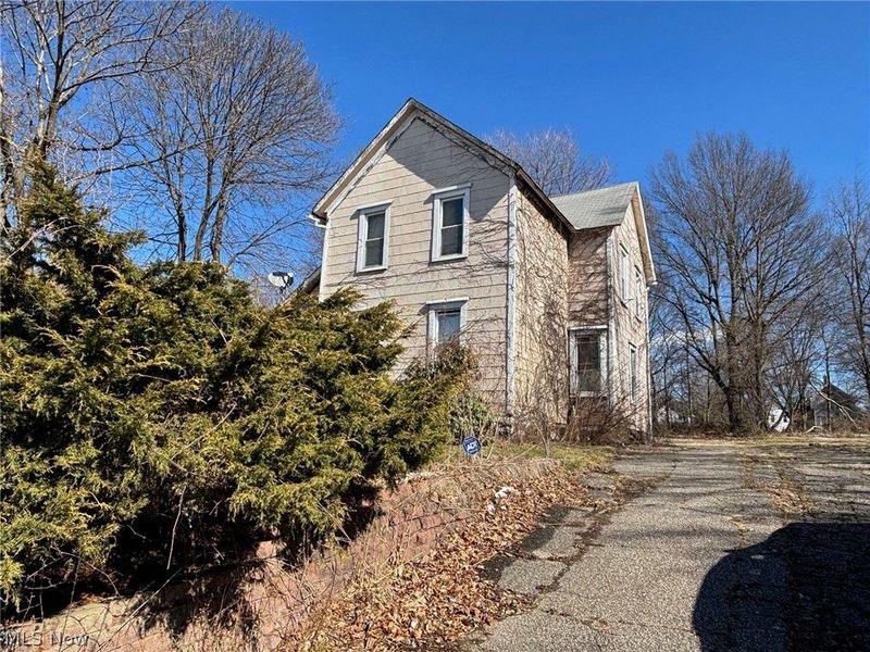 891 Grant Street , Akron, OH 44311 Photo 3