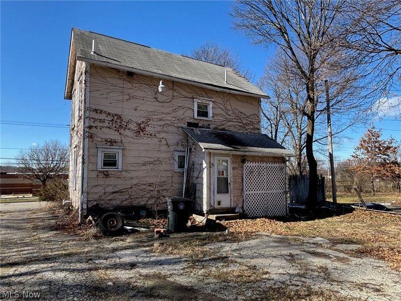 891 Grant Street , Akron, OH 44311 Photo 6