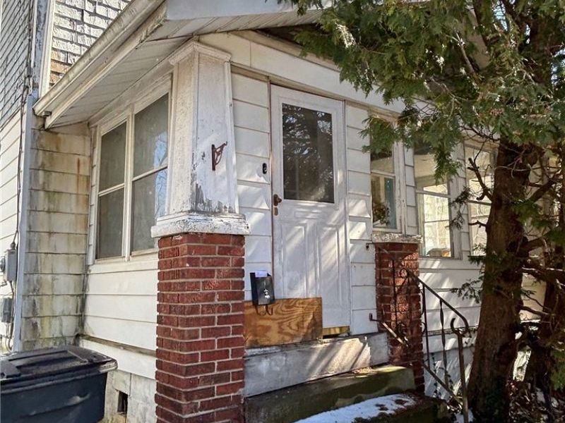 555 Hoye Avenue , Akron, OH 44320 Photo 4