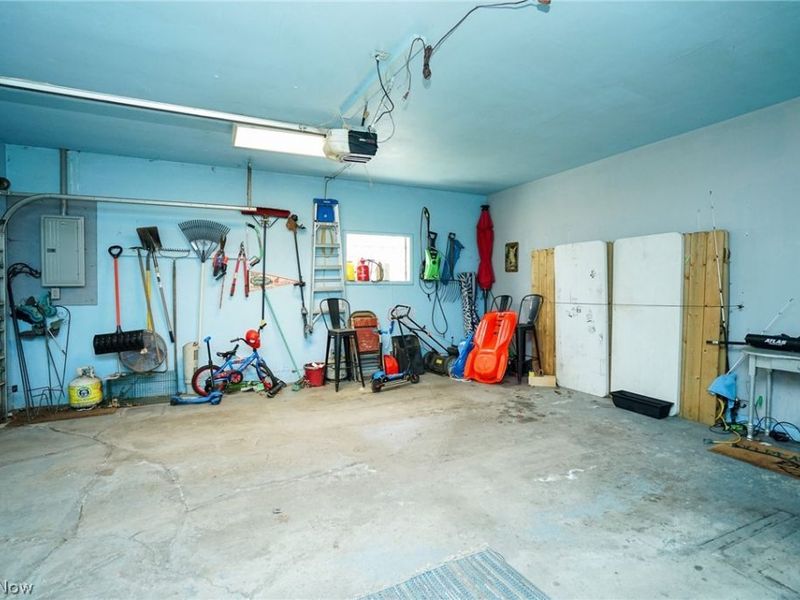 611 Matawan Drive , Campbell, OH 44405 Photo 24