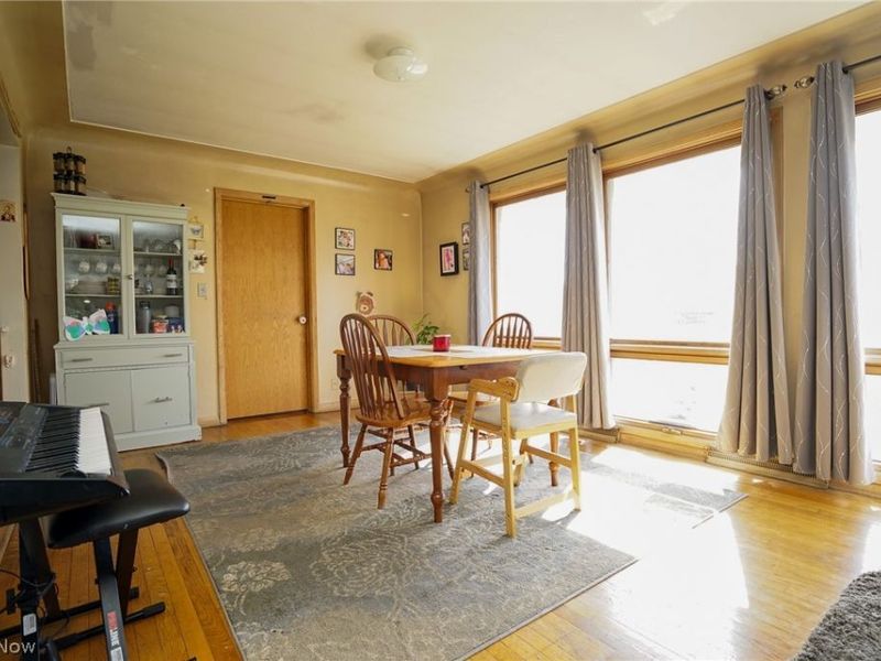 611 Matawan Drive , Campbell, OH 44405 Photo 6