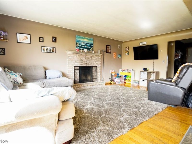 611 Matawan Drive , Campbell, OH 44405 Photo 7