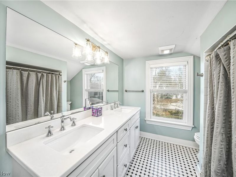 43 N Oviatt Street , Hudson, OH 44236 Photo 29