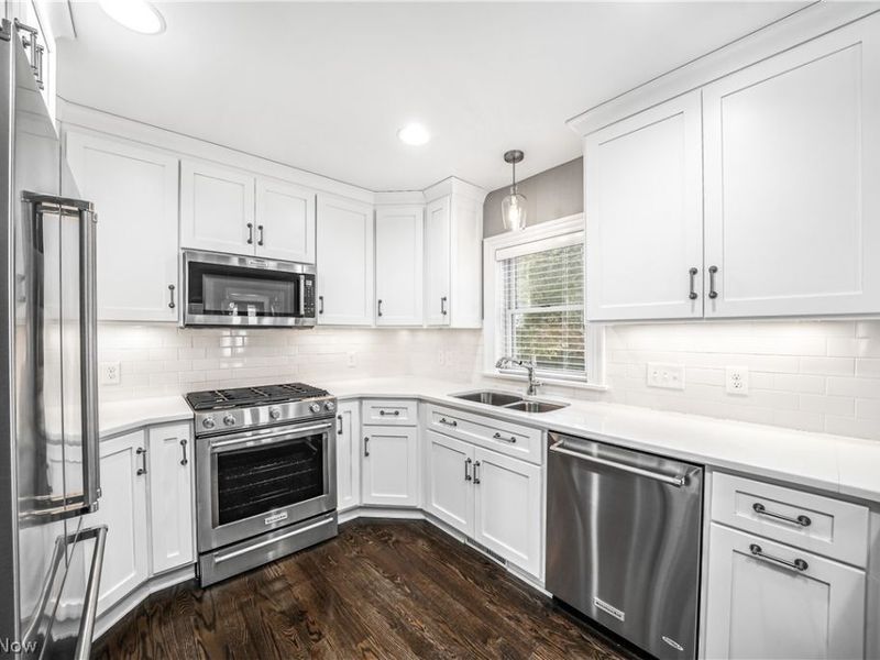 43 N Oviatt Street , Hudson, OH 44236 Photo 8