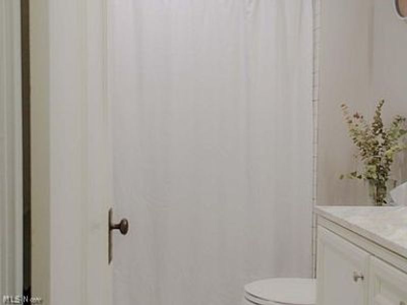 2528 E 126 , Cleveland, OH 44120 Photo 11