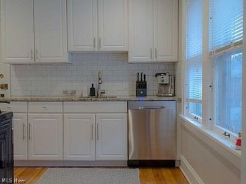 2528 E 126 , Cleveland, OH 44120 Photo 6