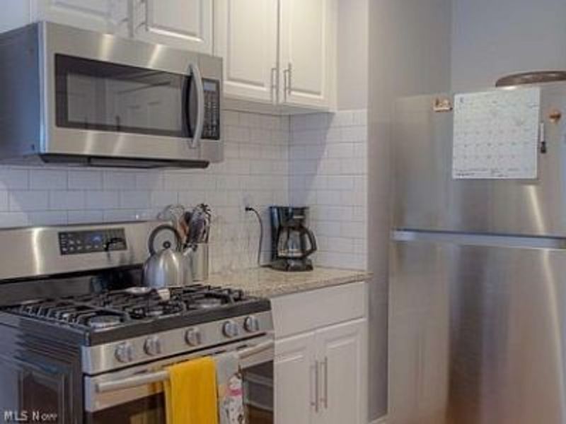 2528 E 126 , Cleveland, OH 44120 Photo 7