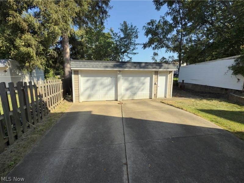 15310 Lydian Avenue , Unit 2, Cleveland, OH 44111 Photo 15