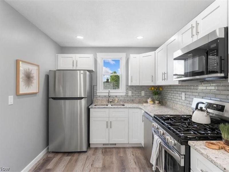 2152 Wyandotte Avenue , Unit 3, Lakewood, OH 44107 Photo 6