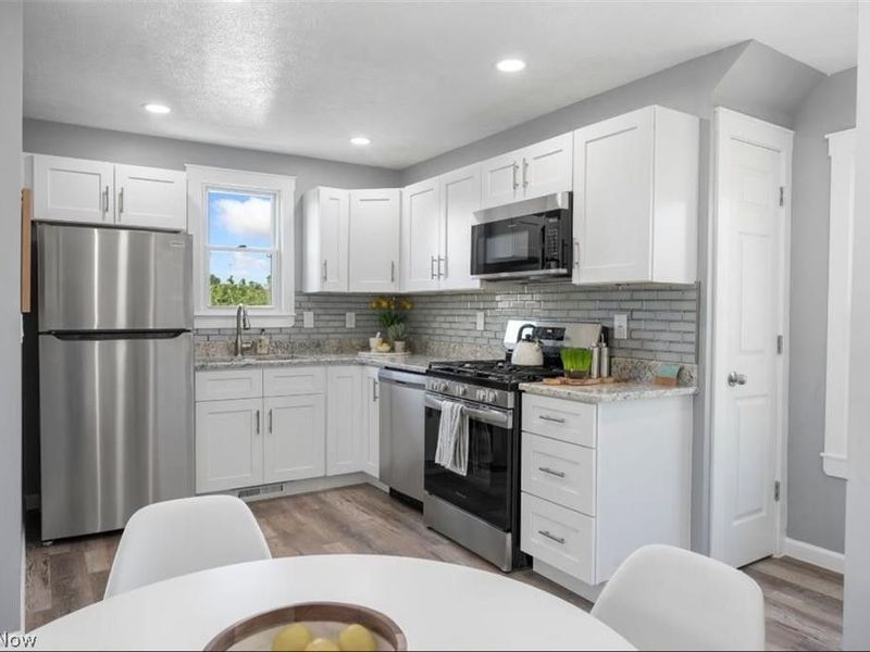 2152 Wyandotte Avenue , Unit 3, Lakewood, OH 44107 Photo 7