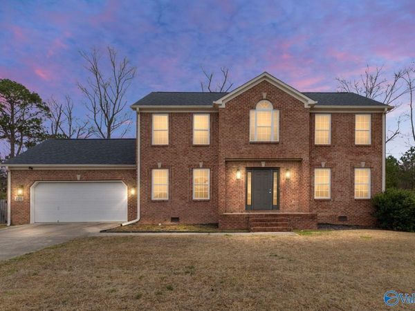 226 Chestnut Oak Circle, Owens Cross Roads, AL 35763