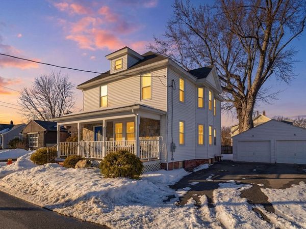 24 Billings St, Chicopee, MA 01013