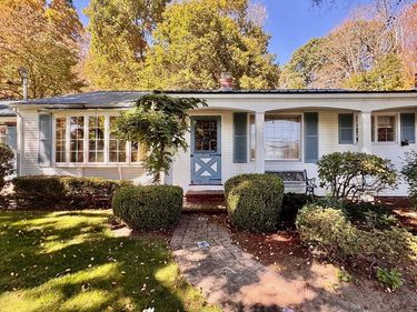 159 Upper Church St, Hardwick, MA 01031