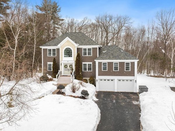 103 Keeneland Cir, Leominster, MA 01453