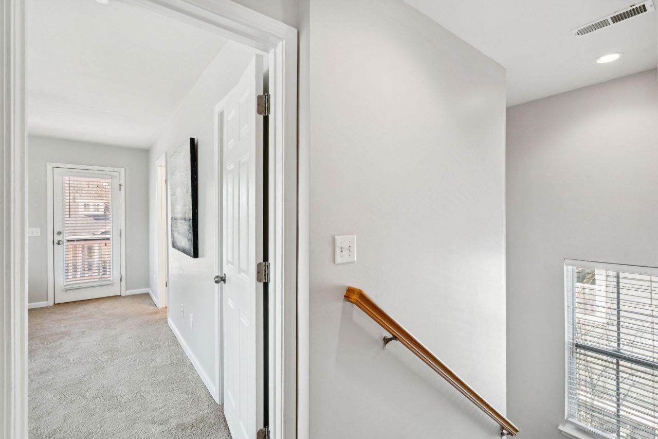 5203 Celtic Drive Photo 32